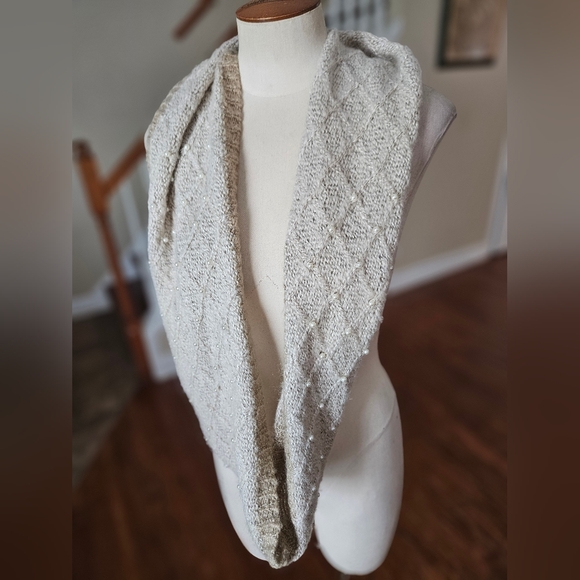 Betsy Johnson Soft Infinity Scarf - Picture 1 of 3
